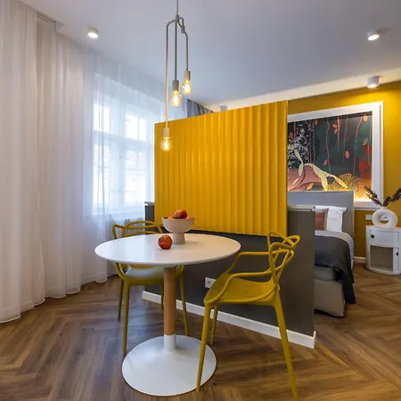 Modern & Stylish Jecna Appartement