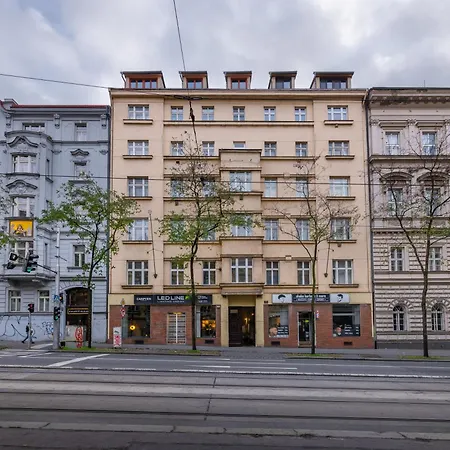 Modern & Stylish Jecna Апартаменты Прага